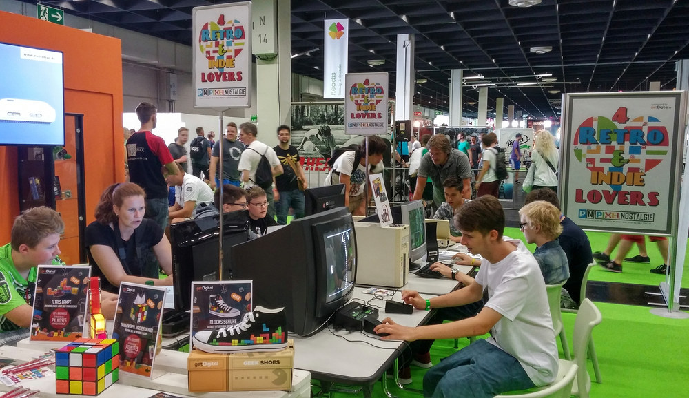 4-Retro-and-Indie-Lovers-gamescom-2015-15
